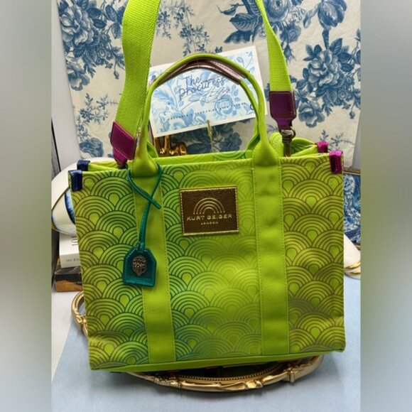 🆕 KURT GEIGER LONDON 🧿 NWOT Southbank Tote Crossbody Bag, Lime Green - Picture 8 of 16